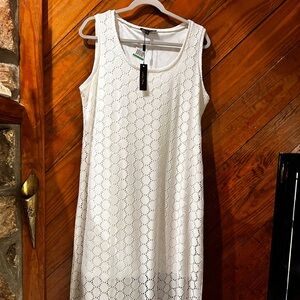 White see through at the bottom 👗 dress. Brand New!!